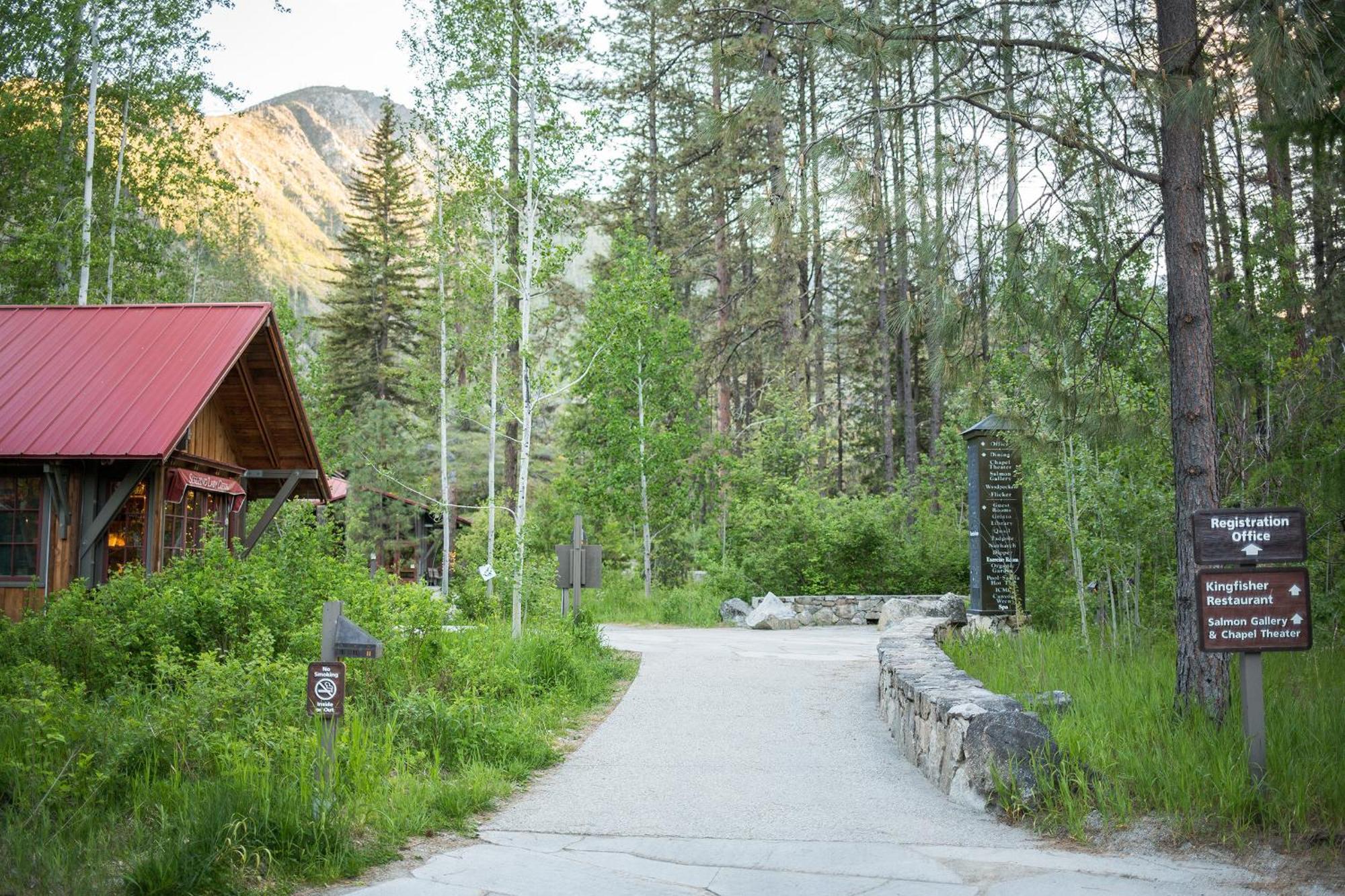 Sleeping Lady Mountain Resort Leavenworth Exterior photo